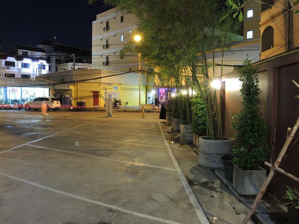 Chitra Suite Pattaya Exterior photo