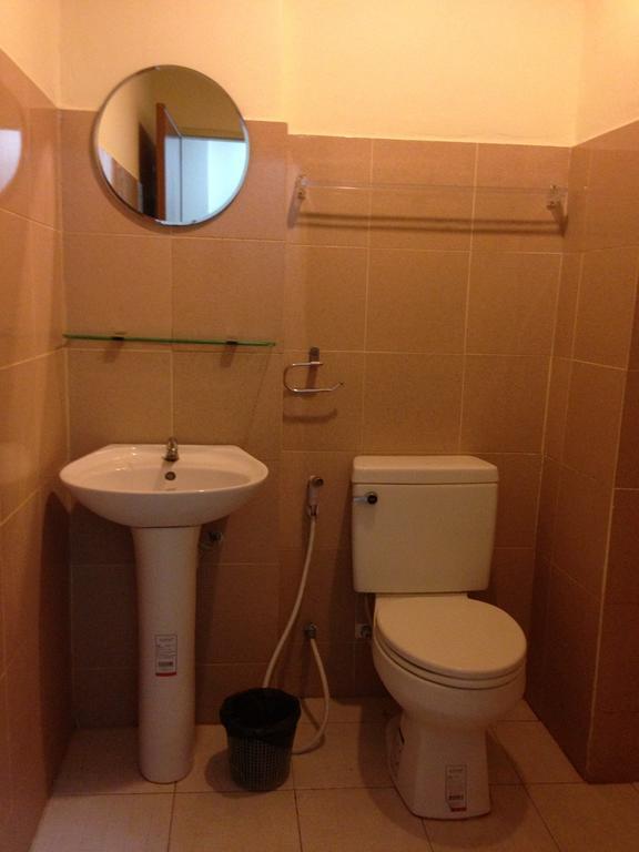 Chitra Suite Pattaya Room photo