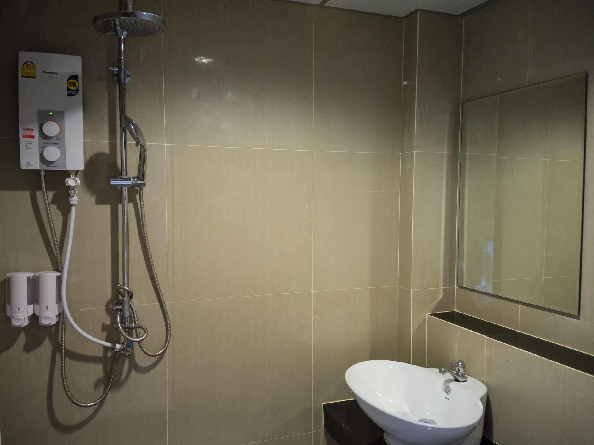Chitra Suite Pattaya Exterior photo